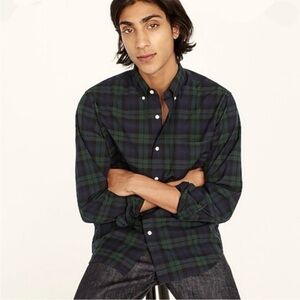 J Crew Slim Untucked Button Down Shirt Navy and Green Plaid